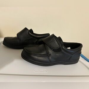 Streetcars Midway Comfort Footwear Black size 9